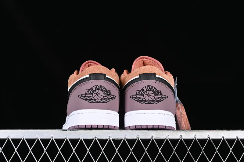 All categories Air Jordan Jordan series basketball shoes Air Jordan 1 Low Z version Air Jordan 1 Low SE AJ1 Joe 1 black and white low-top cultural casual sneakers FB9907-102